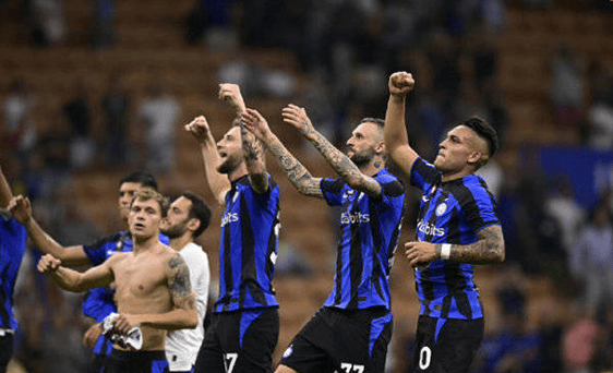 瓜帅赛后安慰哈兰德：他下场比赛一定能达到英超百球里程碑（瓜帅赛后鼓励哈兰德：下场定能完成英超百球里程碑）