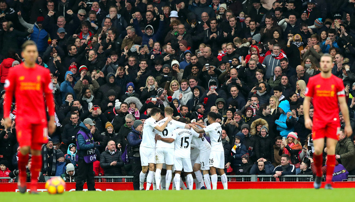 全明星投票榜首之争白热化（全明星票选榜首争夺战愈发激烈）