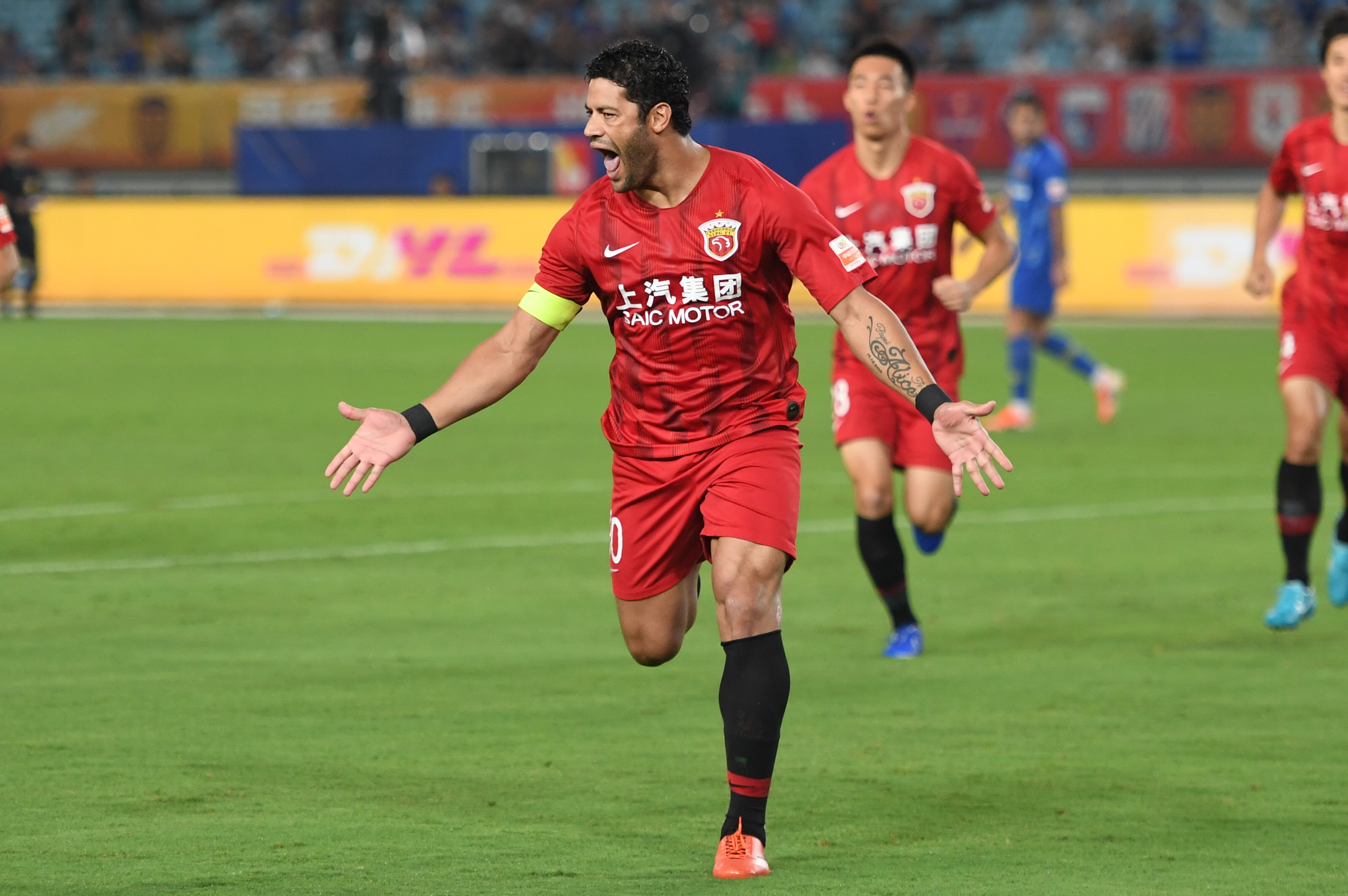 洛杉矶只有一个皇，那就是里皇（洛城唯有一皇，名曰里皇）