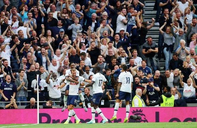 女子职业篮球联盟季前赛开战，各队积极备战（女子职业篮球联盟季前赛打响，各队全力备战）