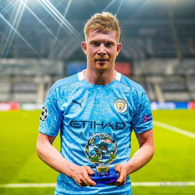 球星连续三次关键得分（球星三度关键时刻建功）