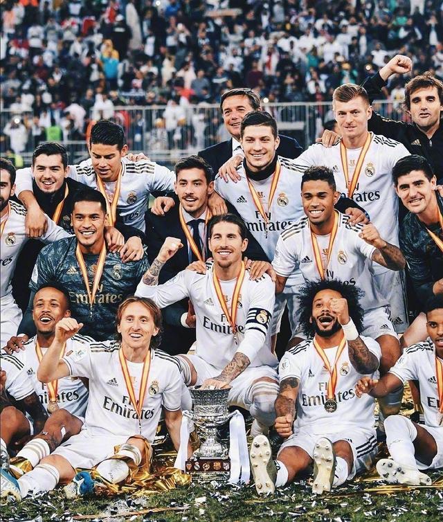 亚历山大三节12中10轻取33分，连续95场拿到20+（亚历山大三节12投10中轰33分，连续95场斩获20+）