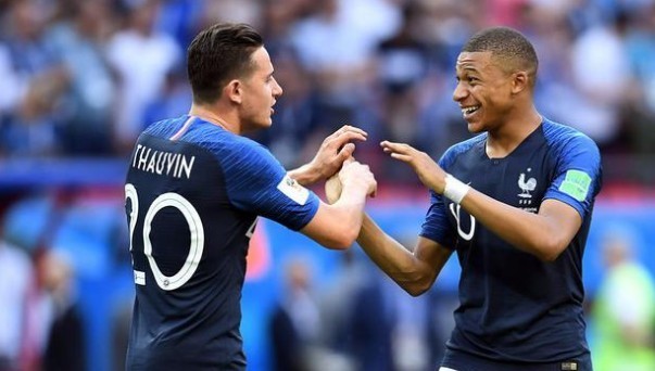 波黑3-1逆转十人罗马尼亚，哲科破门，巴伊拉克塔雷维奇建功（十人罗马尼亚遭波黑3-1翻盘，哲科、巴伊拉克塔雷维奇相继破门）