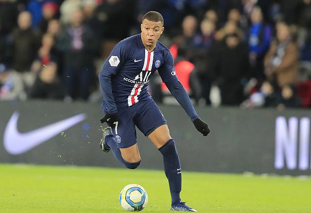 加纳乔：我不后悔离开曼联的方式，来这里是为了踢球展现实力（加纳乔：对离开曼联的方式无悔，来此只为踢球证明自己）