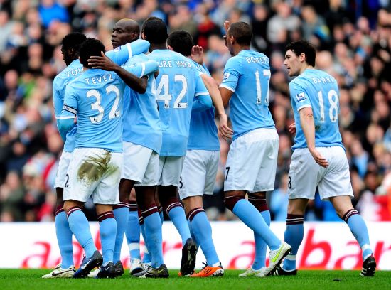 绝对死角，特拉布宗体育中场穆奇小角度任意球直接破门（穆奇小角度任意球直挂死角，特拉布宗体育中场精彩破门）