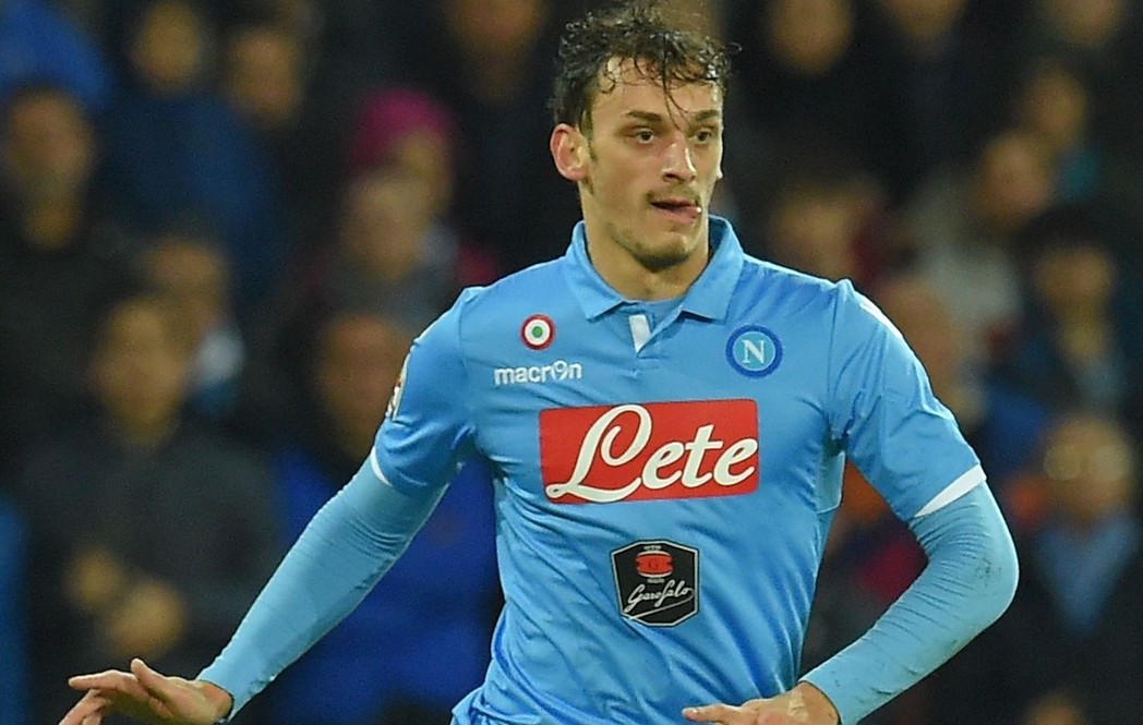 成都南看台球迷赛前训练喊话：绝不允许河南这种队在我们主场庆祝（成都南看台球迷赛前训练集结：誓不让河南队在主场庆祝）