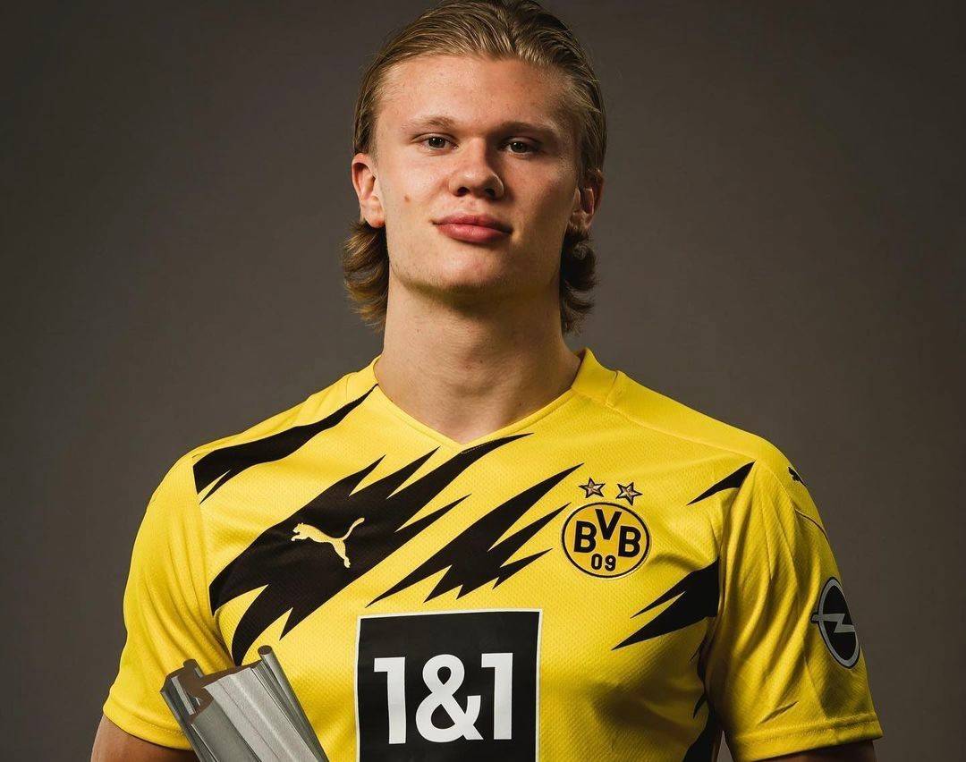 德天空：拜仁看上安德莱赫特17岁中场德卡特（德国天空体育：拜仁相中安德莱赫特17岁中场德卡特）