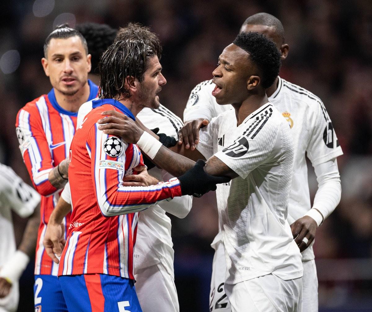 庆祝大儿子蒂亚戈13岁生日，梅西一家举办了巴萨主题生日派对（梅西一家为长子蒂亚戈13岁庆生，办了一场巴萨主题派对）