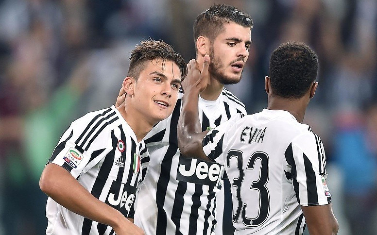 CBA：深圳男篮三分爆发 主场胜上海（CBA：深圳外线火力全开，主场力克上海）